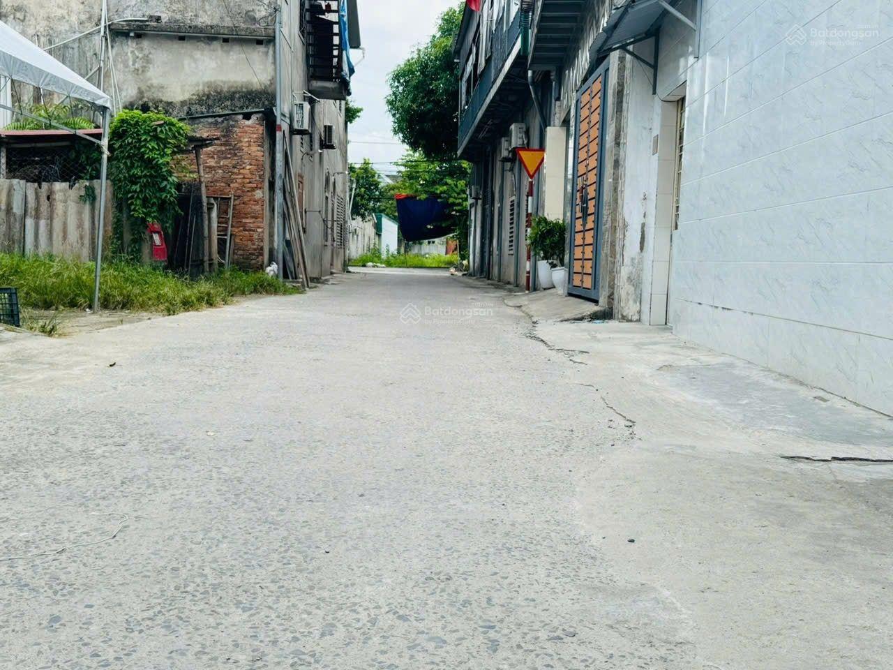 Bán đất lối 2 đường Trương Văn Lĩnh đối diện uỷ ban Nghi Phú